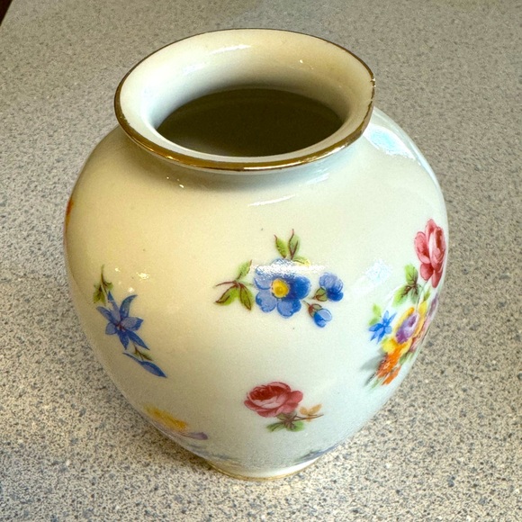 Vintage Jaeger & Co. PMR Vase porcelain 4”x2.5” Flower pattern. Germany 1940s - Picture 5 of 7